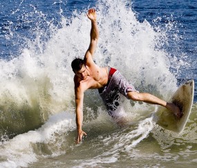 开云下载-魔术淘汰赛过关76人，伦纳德全场最佳无争议，当沉默成为最响亮的宣言