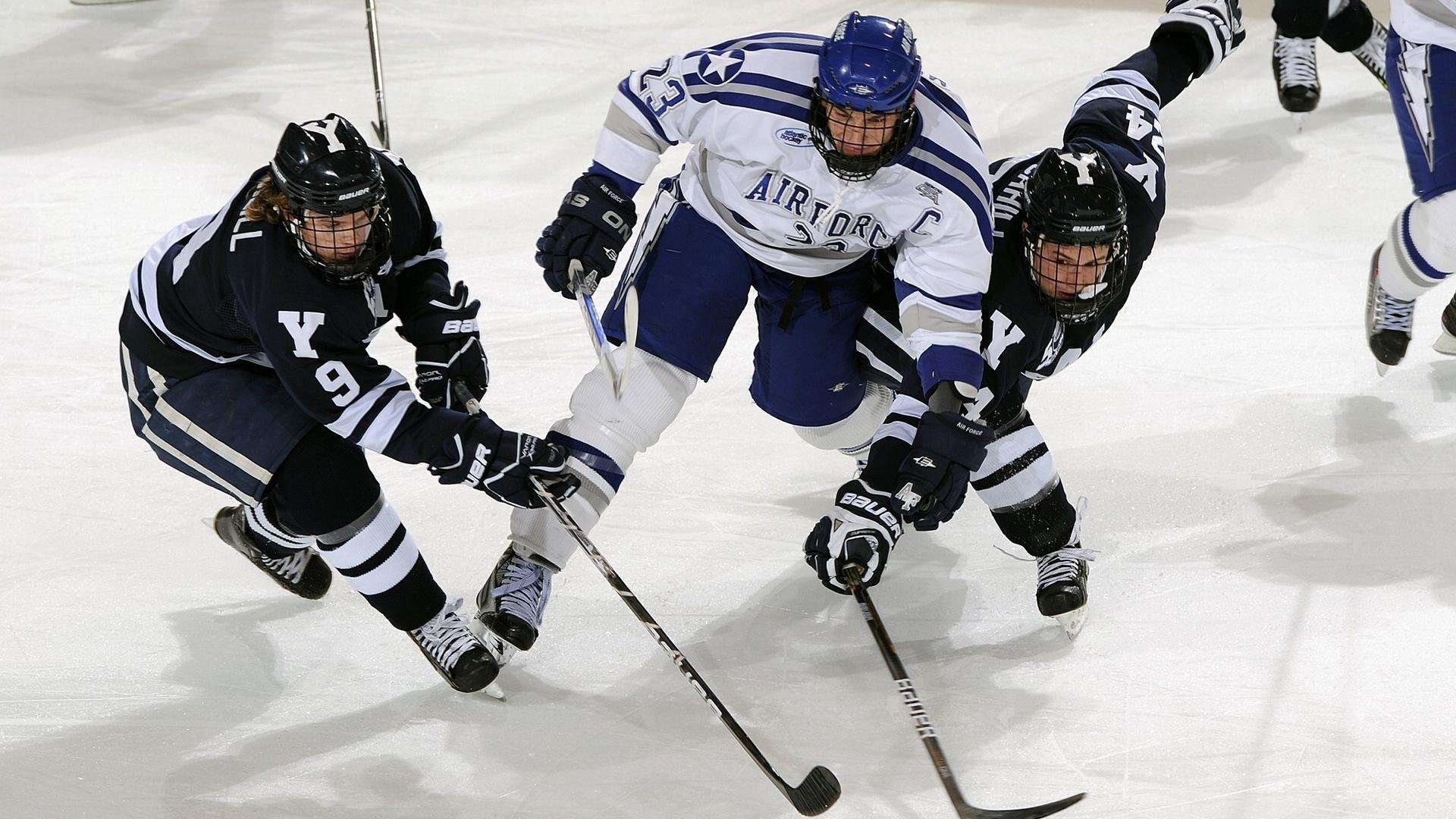 独行侠绝杀雄鹿之夜,克莱的统治级数据是篮球最古老的答案