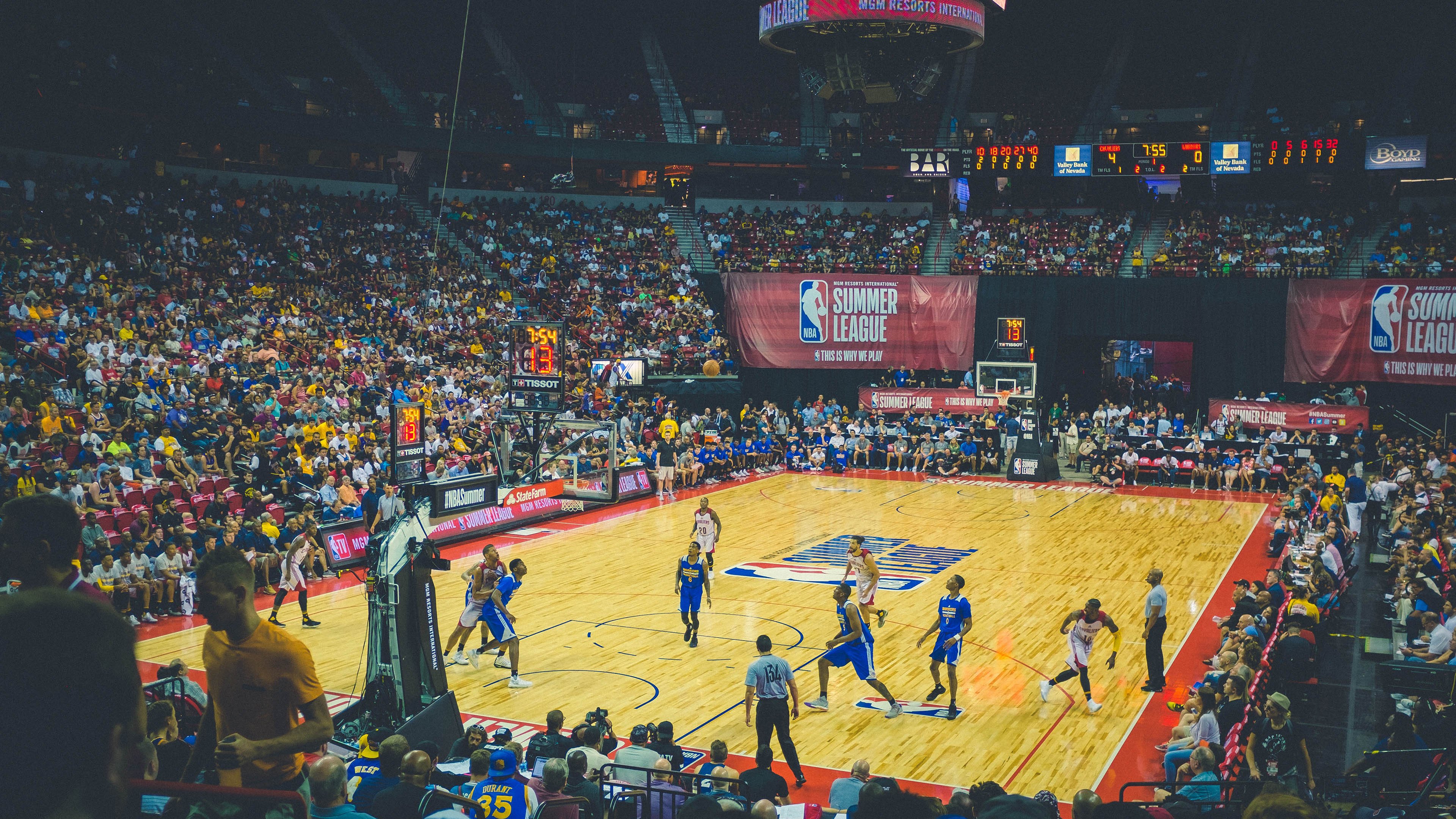 世界杯焦点战与辽宁队强势晋级，马刺精神在篮球世界的回响